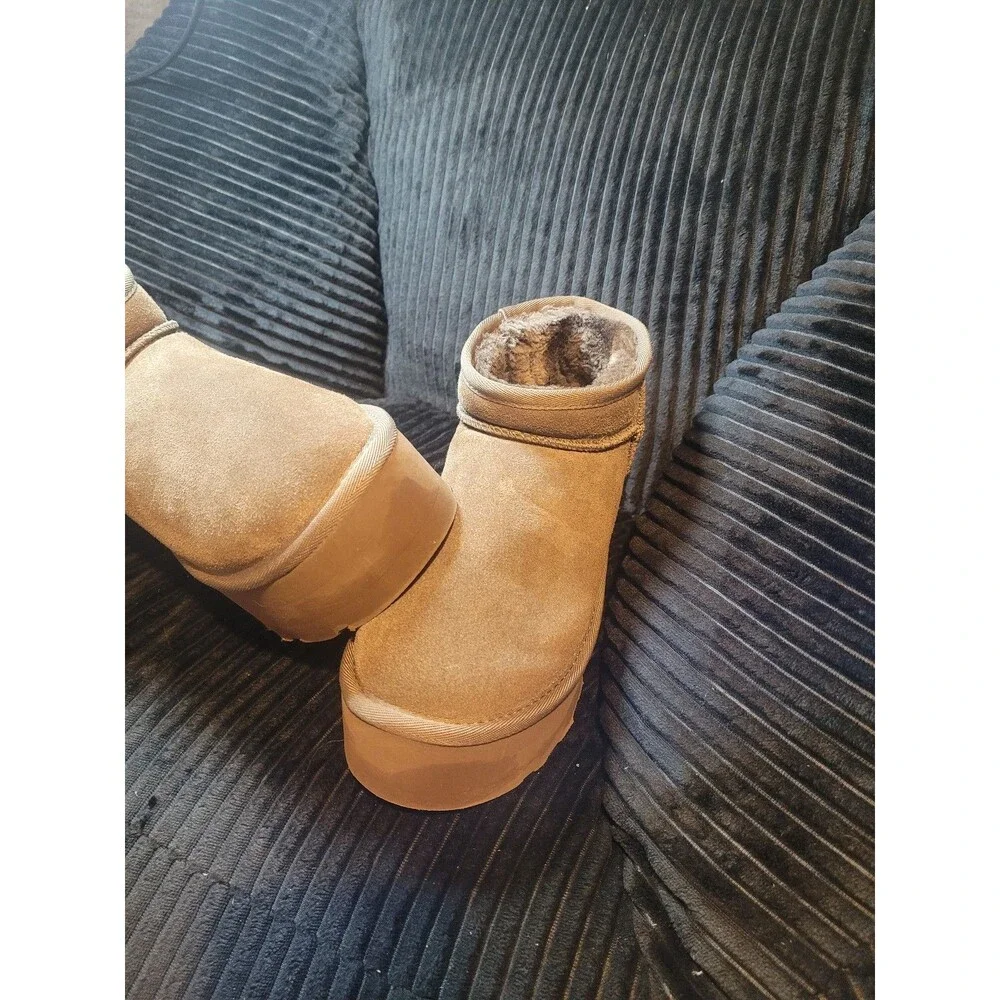 Cushionaire Women’s Suede Memory‑Foam Winter Boots – Tan size 8m